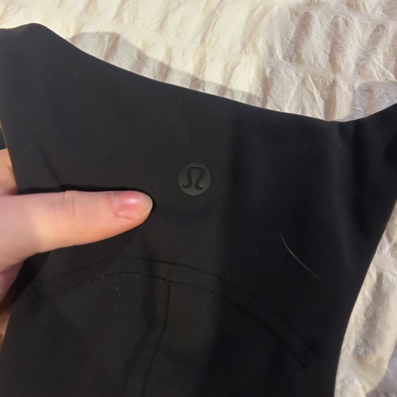 Lululemon InStill tank - Picture 5 of 6